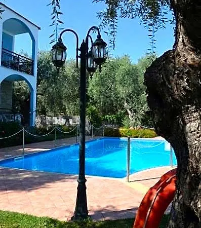 Elia Hotel de apartamente 3*
