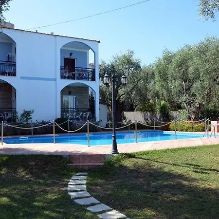 Elia Thassos