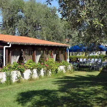 Aparthotel Elia 3*