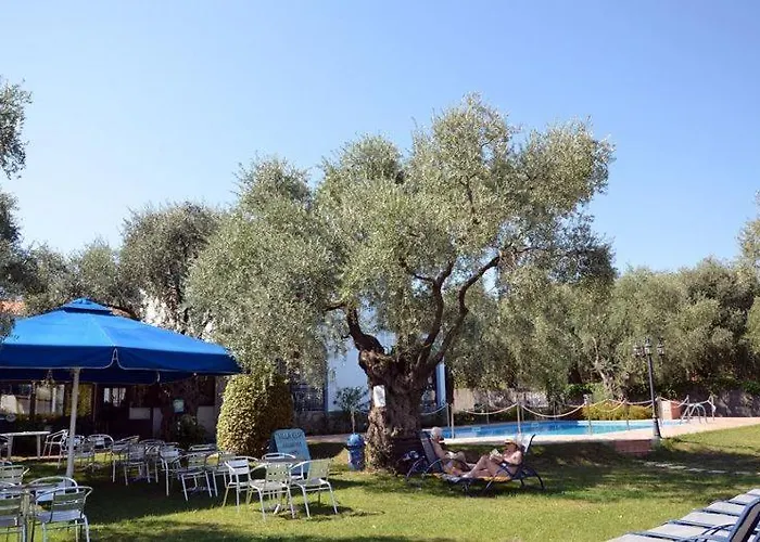 Elia Apartmanhotel 3*