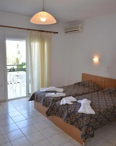 Elia Apartmanhotel Liménasz